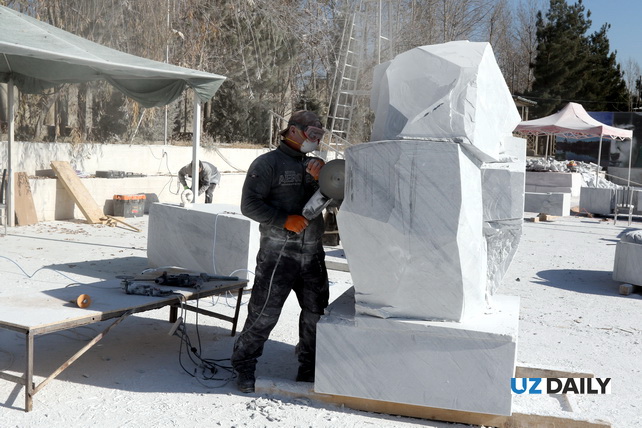 В Самарканде проходит IV Международный симпозиум скульпторов «Самарканд – 2025» в рамках CITES CoP20