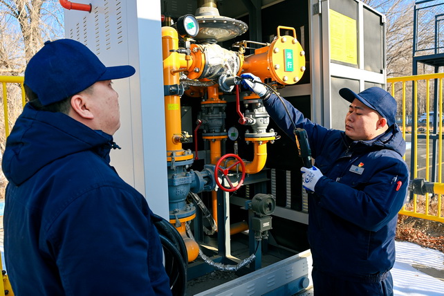 Что за закон стоит за тем, чтобы «связать 56 народностей в единый узел»?