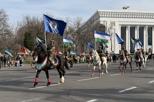 В Ташкенте состоялся конный парад, посвящённый празднику Навруз
