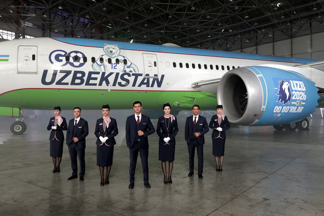 «Белый волк» в небе: Uzbekistan Airways представила футбольный Dreamliner Узбекистана