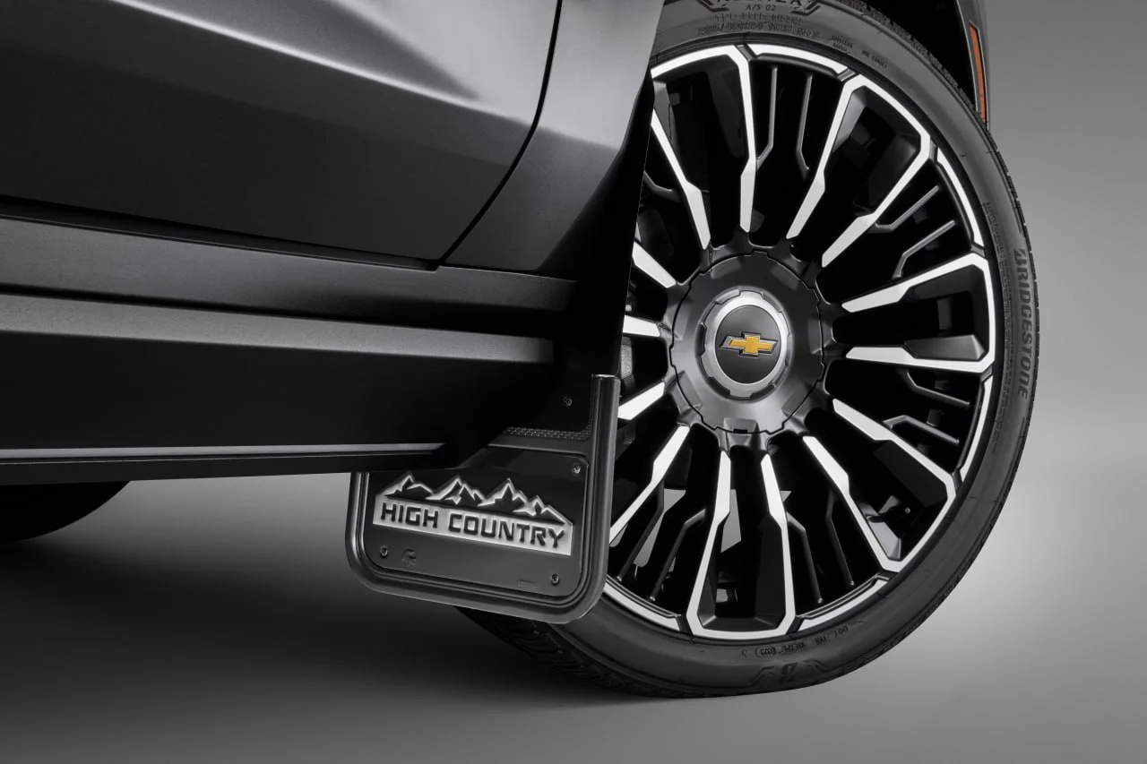 UzAuto Motors начала продажи Chevrolet Suburban High Country