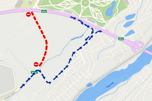 A street in Yashnabad district of Tashkent  was closed for a month for repairs