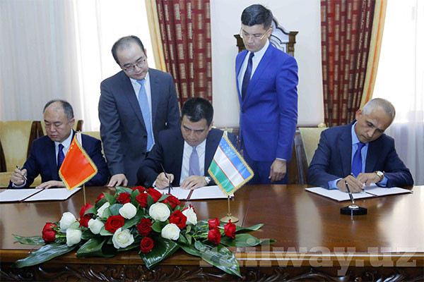 Uzbekistan to buy a new batch of electric locomotives in China
