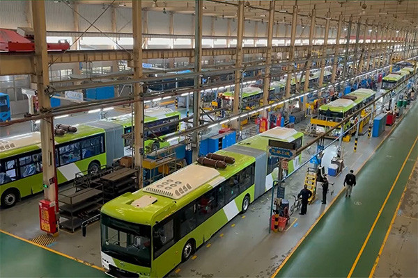 Uzbekistan to receive the first batch of 18-meter-long buses in March