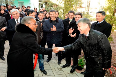 USAID передало Узбекистану новейшую лабораторию