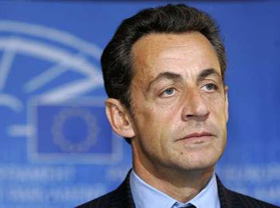 Uzbek envoy hands over credentials to French President 
