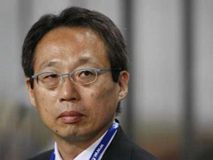 Okada bemoans ’timid’ Japan 