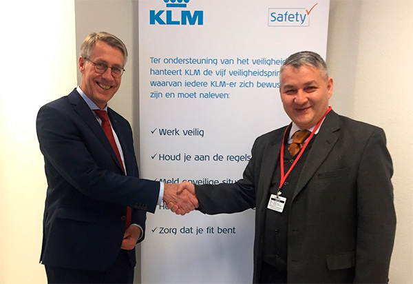 Дилёр Хакимов встретился с директором по международным делам KLM