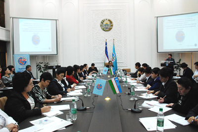 УзЛиДеП обсудила вопросы охраны здоровья матерей и детей