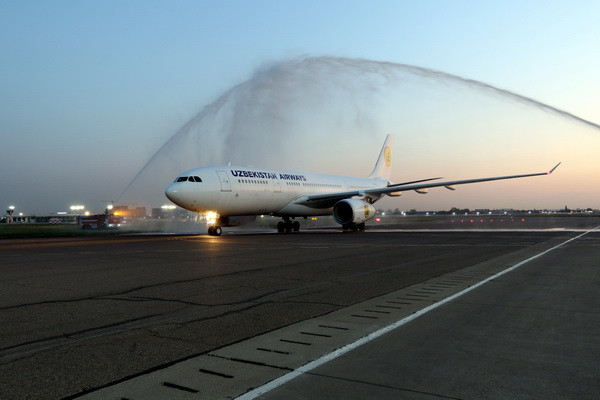 Uzbekistan Airways получила первый самолёт Airbus A330