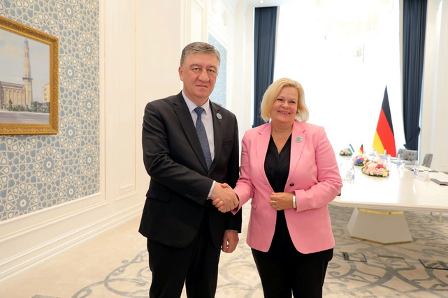 Pulat Bobojonov holds a meeting with the German Minister of the Interior and Homeland
