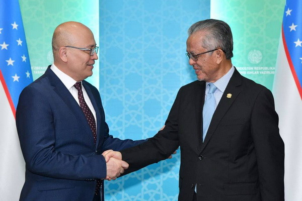 Furkat Sidikov holds a meeting with the Deputy Minister of Foreign Affairs of Malaysia