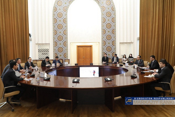 A meeting was held at the Central Bank with representatives of Huawei Tech Investment Tashkent