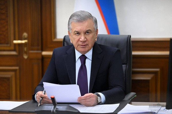 Президент ознакомился с презентацией о ходе подготовки к III Ташкентскому международному инвестиционному форуму