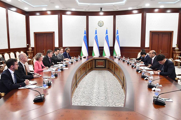 Ministries of Foreign Affairs of Uzbekistan and France hold political consultations