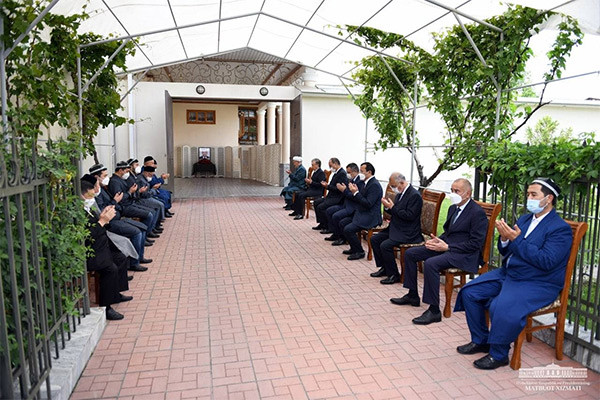Shavkat Mirziyoyev expresses condolences to the family of Rustam Kasymov