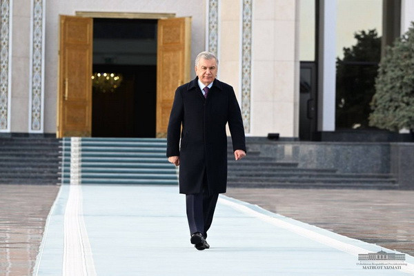 Шавкат Мирзиёев отбыл в Санкт-Петербург