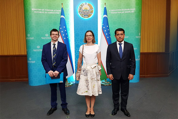 Farkhod Arziev meets with the OSCE delegation