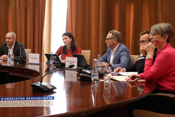 CBU hosts meeting with representatives of ICBC Standard Bank