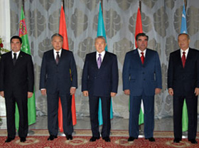 Uzbek leader against "third" parties involvement in water talks