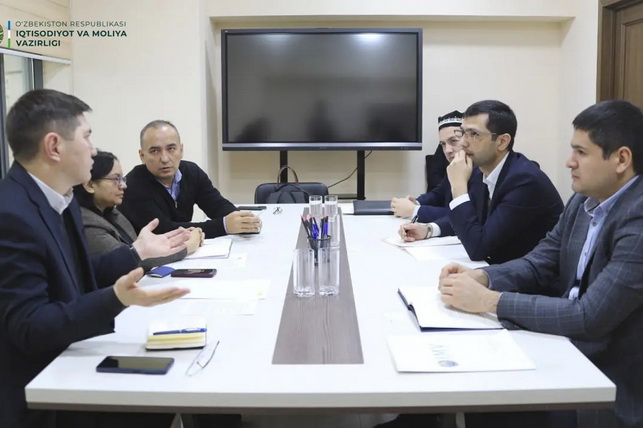 Узбекистан и МФК активизируют развитие сектора электромобилей и «зелёных» технологий