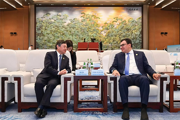 Uzbekistan and China to join forces in ecology and desertification control