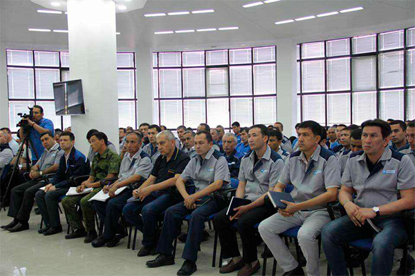 В GM Uzbekistan обсуждены события вокруг компании