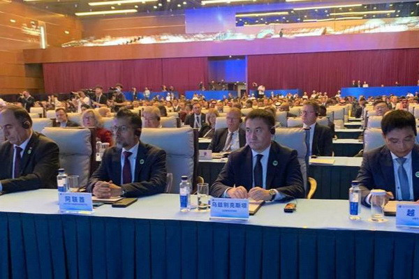A delegation of Uzbekistan participates in the Global Forum on Sustainable Transport in Beijing