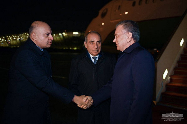 President of Uzbekistan arrives in Baku