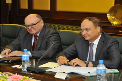 Uzbek FM meets with Deputy minister of defence of Russia