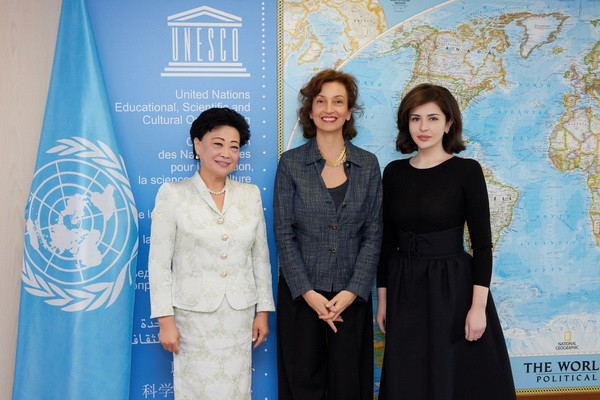 MoPE delegation meets with the Director General of UNESCO