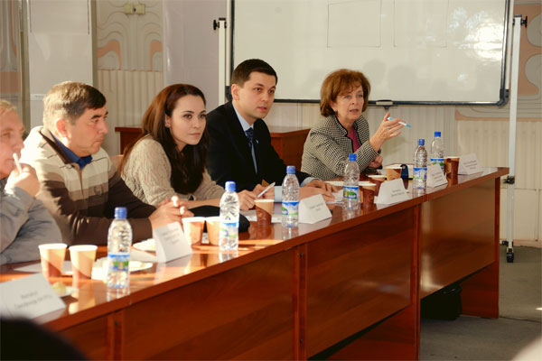Raising responsibility of pet owners discussed in Tashkent