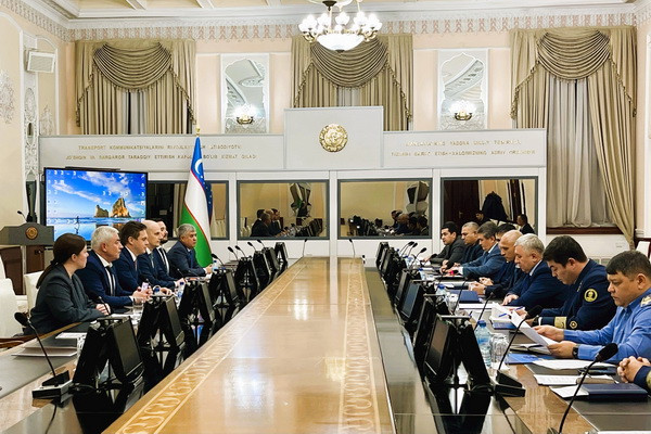 Узбекистан и FESCO договорились развивать контейнерные перевозки