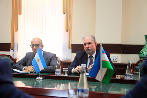 Узбекистан и Аргентина обсудили сотрудничество в торгово-экономической сфере