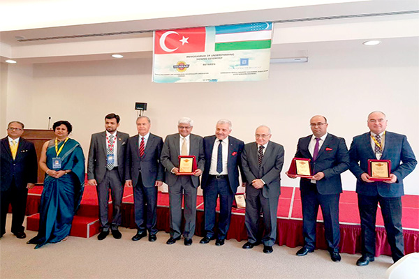 Делегация Ассоциации «Узтекстильпром» посетила текстильный центр Турции