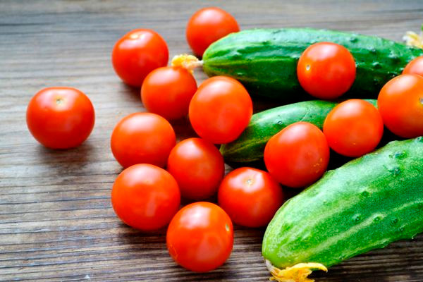 Центр семеноводства: «Сорта помидоров и огурцов завозятся в Узбекистан из-за рубежа»