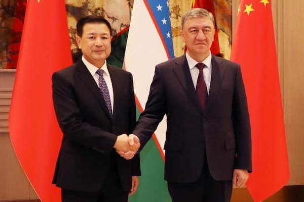Minister of Internal Affairs of Uzbekistan holds a meeting with the Chinese delegation