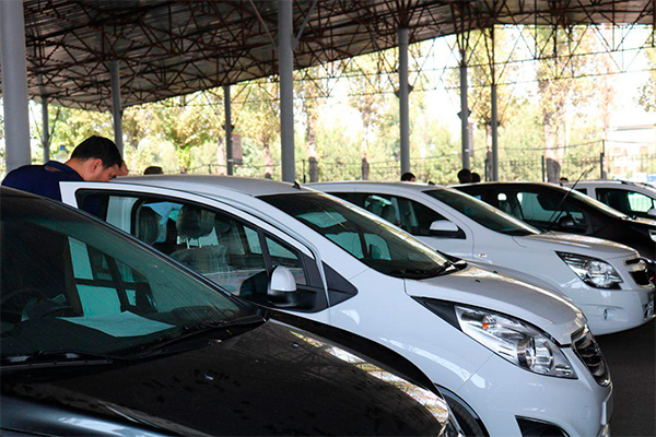 GM Uzbekistan законтрактовал 40 автомобилей на 3,85 млрд. сумов в первый день акции «Автосалон под открытым небом»