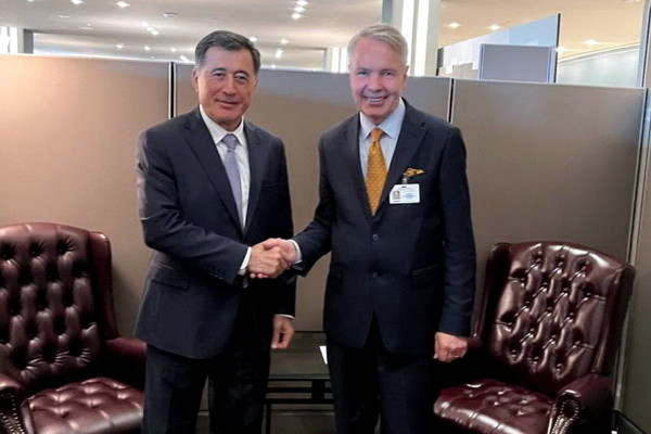 Vladimir Norov meets with the Minister of Foreign Affairs of Finland