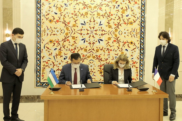 Ministry of Economic Development and Poverty Reduction hosts meeting with the representatives of Rothschild & Cie