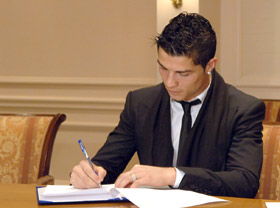 Cristiano Ronaldo, Fund Forum sign cooperation memorandum
