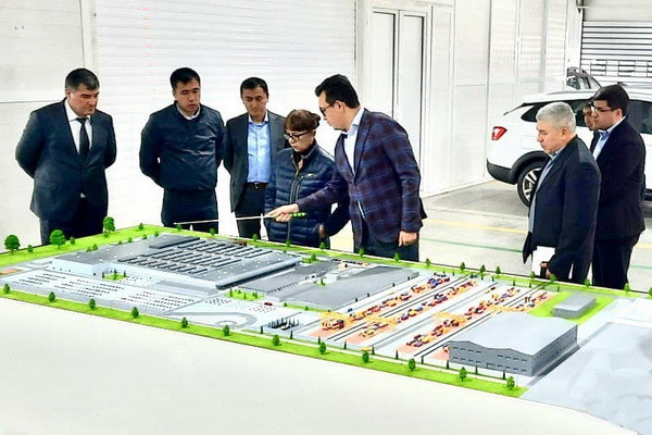 A regional intersectoral industrial fair takes place in Jizzakh region
