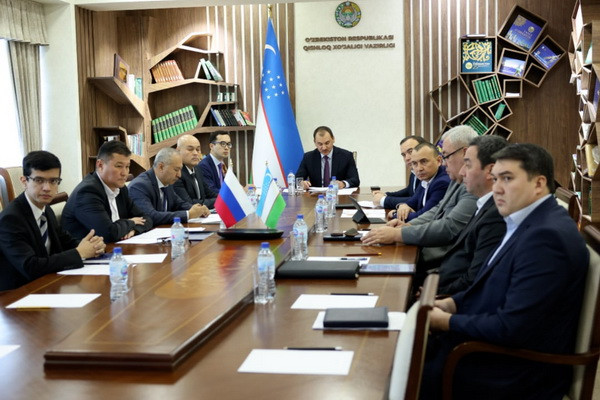 The 4th sub-session of the intergovernmental commission on economic cooperation between Uzbekistan and Russia on agriculture takes place