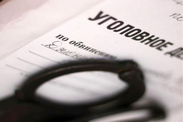 Вымогательство денег под угрозой распространения сведений, порочащих лицо, квалифицируется как вымогательство