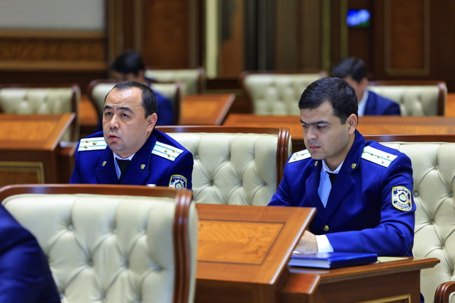 Сенат направил запрос в Комитет семьи и женщин о мерах по снижению разводов