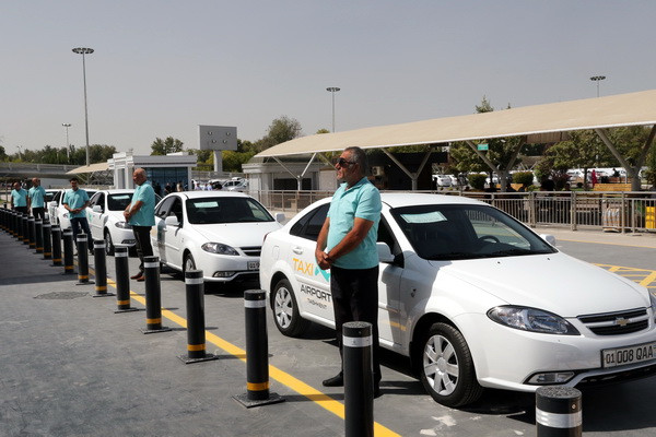 Official taxi service starts working at Tashkent airport