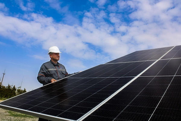 A solar photovoltaic plant with a capacity of 1.2 MW is being built at Mubarak Thermal Power Plant