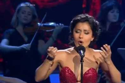 Sevara Nazarkhan collects 22 points in show “Toch-v-toch” (video)