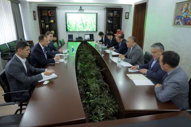 Финская Valtra планирует проекты по производству сельхозтехники в Узбекистане Финская Valtra планирует проекты по производству сельхозтехники в Узбекистане