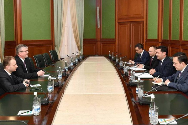 Глава МИД Узбекистана принял копии верительных грамот Посла Словакии